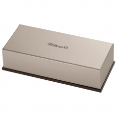 Nalivpero Souveran M800 (M)+poklon kutija G15 Pelikan 995571 crno